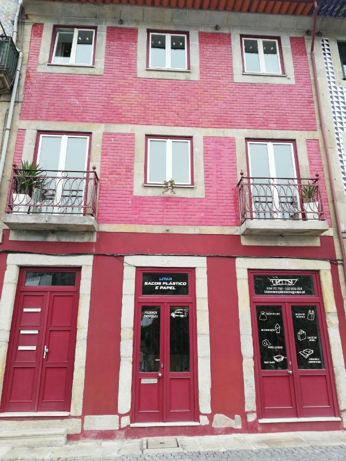 Red House By The River Apartment Porto Luaran gambar