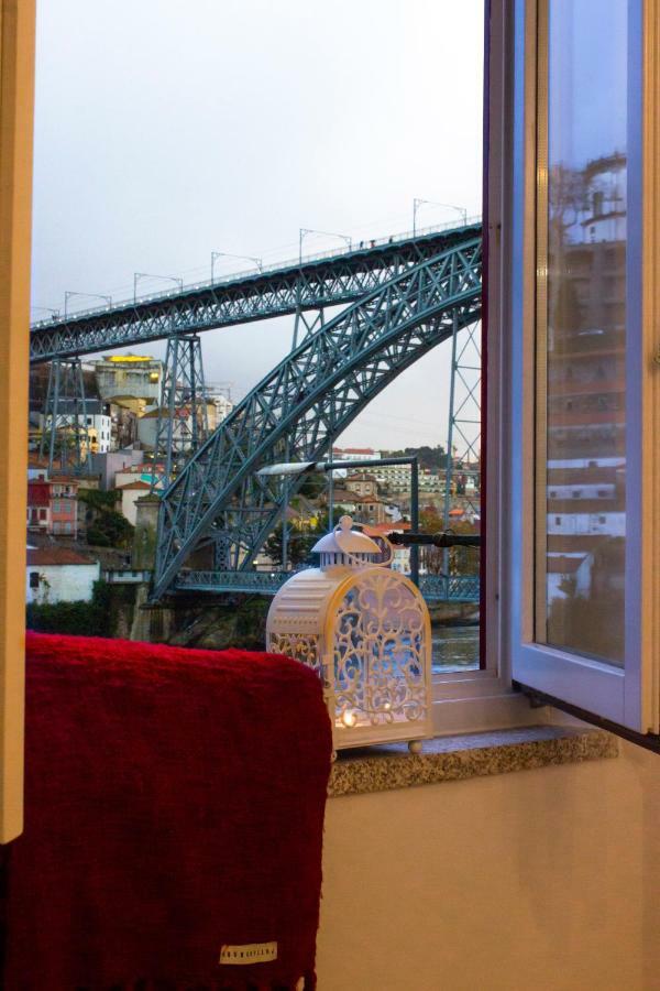 Red House By The River Apartment Porto Luaran gambar