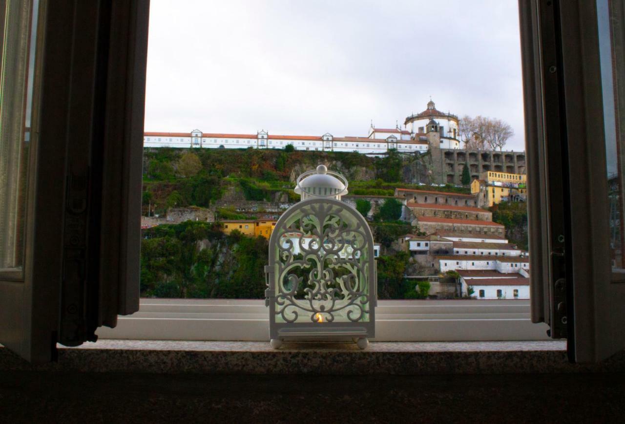 Red House By The River Apartment Porto Luaran gambar